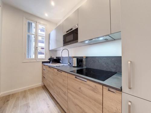 Kitchen, Nestor&Jeeves - LE NICOIS - Central in Le Piol