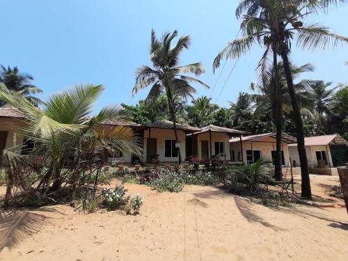 Trippr Gokarna - Beach Hostel in Gokarna