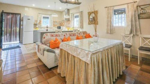 Casa Rural “La Julianita” in Castano del Robledo