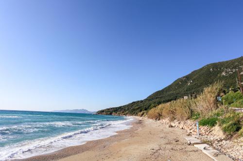 Amaryllis Seaview House by GuestCorfu