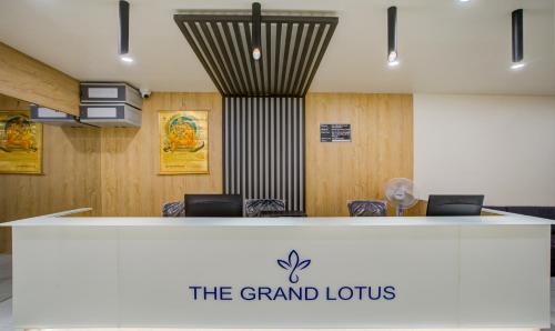 Treebo Trend Grand Lotus