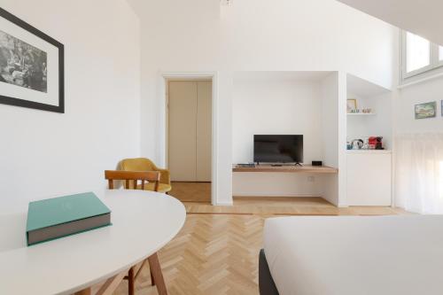 Brera Apartments in Via della Spiga, Milan