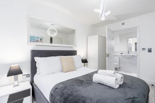 4 Bedroom, 3 Bathroom Home Walking Distance to Manchester City Centre, Manchester (photo 7)