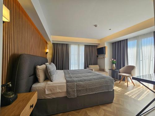Double Room + 1 Additional Bed image 5