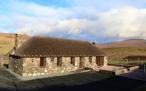 A szálláshely kívülről, Fairy Glen Cottage in Uig