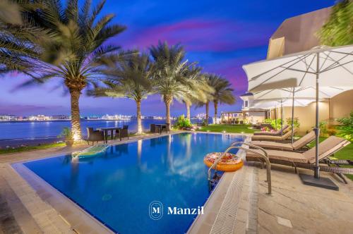 Manzil - Ultra Luxury 6BR Signature Villa with Pool, Theatre and Beach Access in Palm Jumeirah