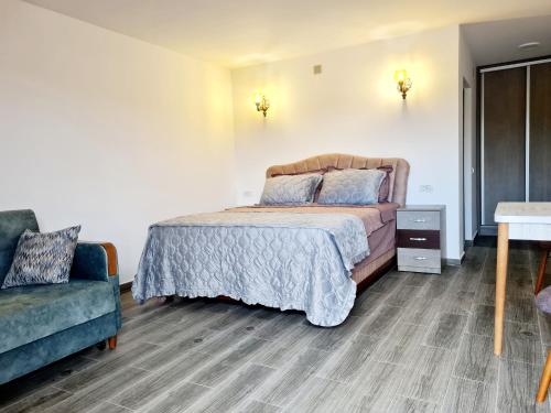 Elival House in Nufăru