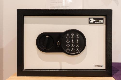 Luxury Old Town Apartments - image 3