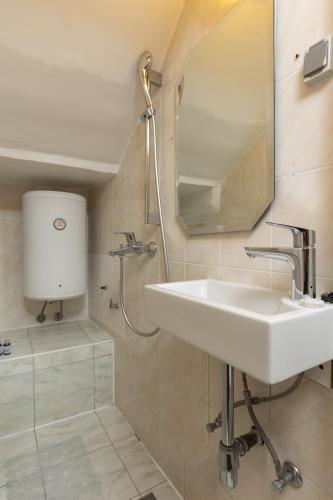 Luxury Old Town Apartments - image 11