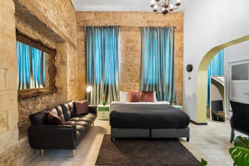 Helios Boutique by La Finca Hotels - עיצוב מהמם , מטבחון בכל חדר וחניה חינם בקרבה לשדרת אוכל ומסעדות in Beer Sheva