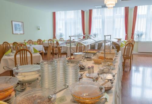 อาหารและเครื่องดื่ม, Hotel Kindler 2,0 Self-Check-In in ลีโอเบน