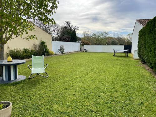 Maison de 2 chambres avec jardin clos et wifi a Saint Pierre d'Oleron a 1 km de la plage