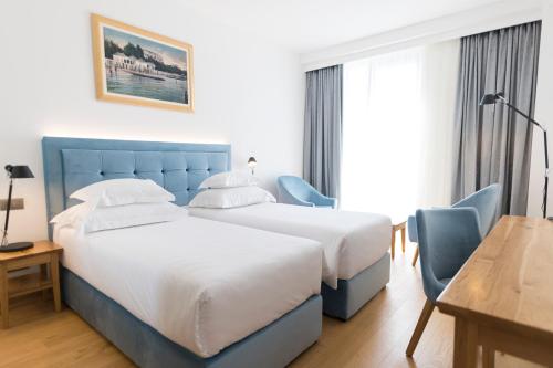 Superior Double or Twin Room image 4