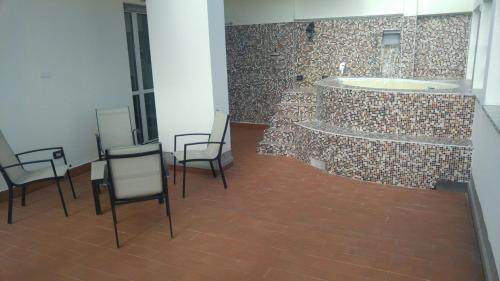 B&B - Camera doppia con bagno privato in stupendo attico con vista mozzafiato, Milan (photo 7)