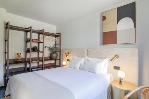 Regras 45 Building B by LovelyStay in Porto