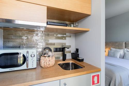 Regras 45 Building B by LovelyStay in Porto