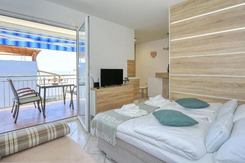 Apartment 1 image 10