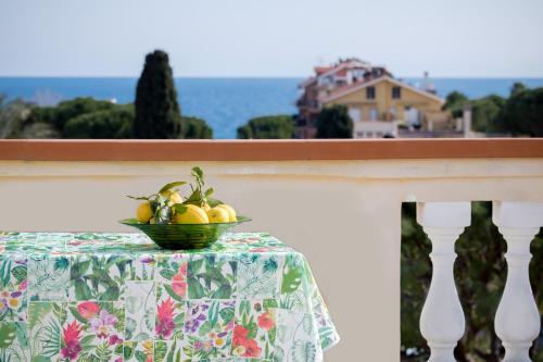 142 - A Ca' da Renata, TERRAZZA VISTA MARE 5 minuti dalla spiaggia