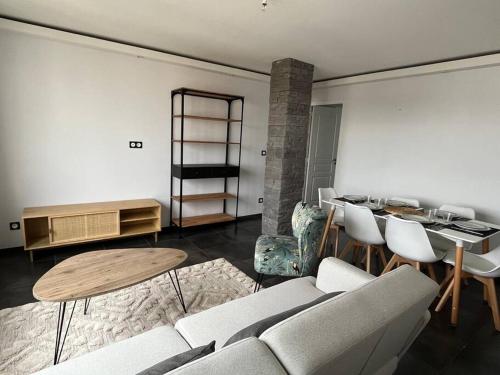 Wasat, Joli appt 3 chambres à Caen (Wasat, Joli appt 3 chambres a Caen) in 拉葛拉斯德都