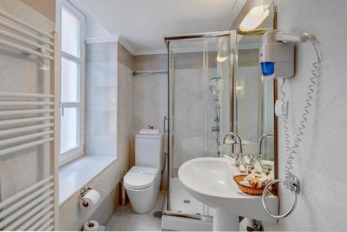 Apollonion Palace - image 8