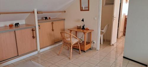 Logement spacieux deux pieces a Baie Mahault in Baie-Mahault