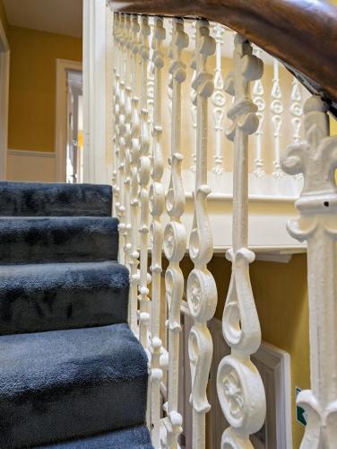 The Coo's Guest House - image 13