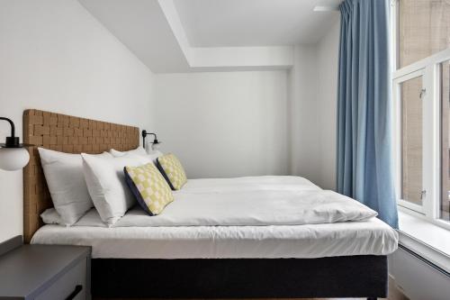 2 bedrooms, 3 beds