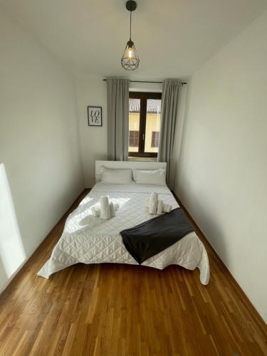 Casa Anna-Appartamento con garage- in San Zeno