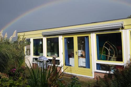  Out Of Amsterdam, River Apartment Close to City in Broek in Waterland