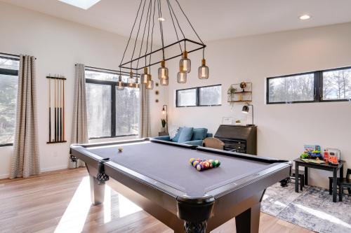 Clam Lake Vacation Rental with Deck and Shared Dock! in Bellaire, USA