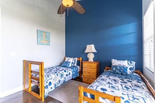 464 Little Harbor in Ruskin, USA