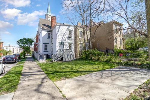 3 or 4 Bdrm Home Near Univ of Cincinnati