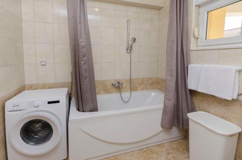 Two-Bedroom Apartment image 4