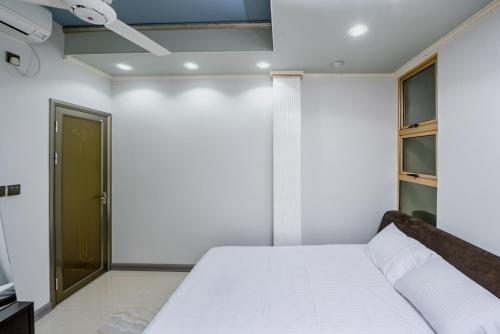 Nashee home stay