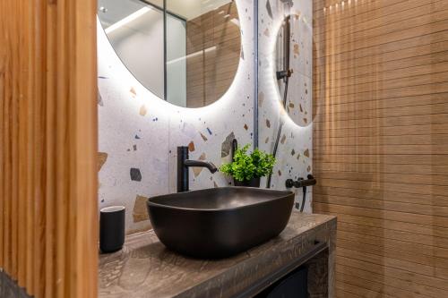 Furla Suites Athens – Athens, NY