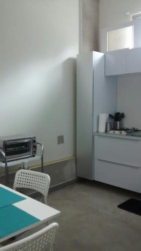 Dapur, Zen Retreat City Center Near Train in Hato Rey Norte