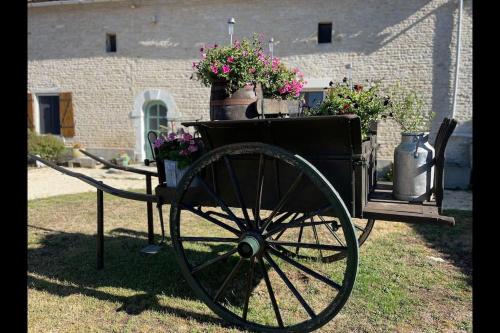 Spacious & Characterful 6 Bed Farmhouse with Pool