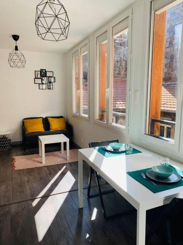 Saint Etienne : Studio hyper centre - Location saisonnière - Saint-Étienne