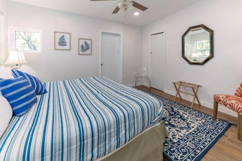 The Cottage on Lake Travis in Lakeway, USA