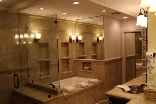 D&R Pelican Bay Resort