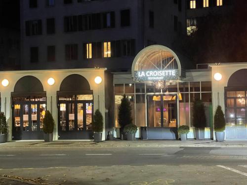 Restoran, Le Locle : bel appartement chaleureux in Le Locle