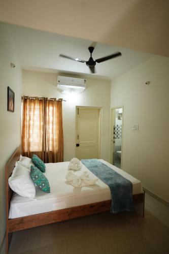 One-Bedroom Apartment image 10
