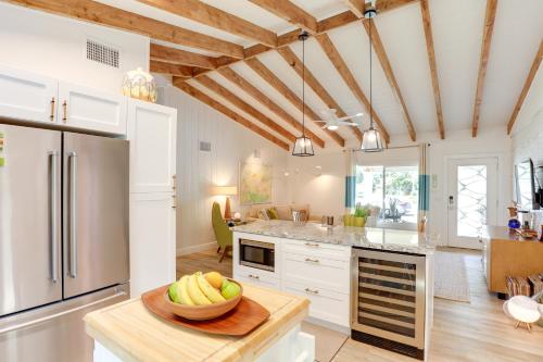 Pet-Friendly Home about 6 Mi to Jensen Beach Park! in Jensen Beach (Florida)