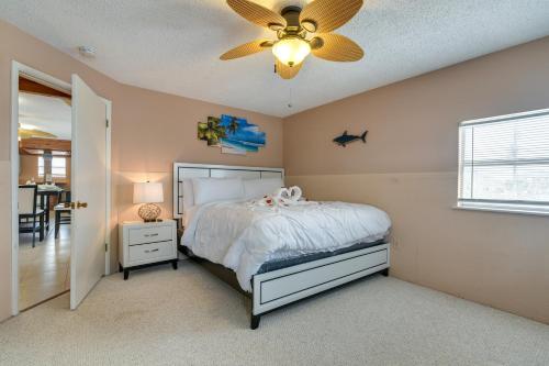 Freeport Vacation Rental about 1 Mi to Surfside Beach!