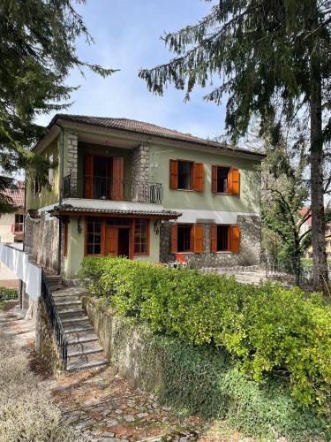  Villa prestigiosa ampie metrature in Altipiani di Arcinazzo