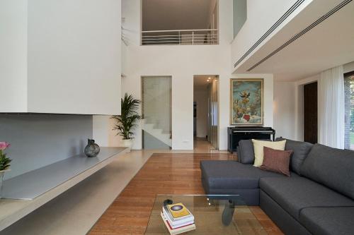 [Milan-Como Lake-Rho Fiera] Luxury Design Villa - Accommodation - Barlassina