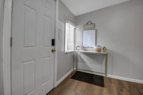 Welcome to our Cozy Krib in Buffalo, USA