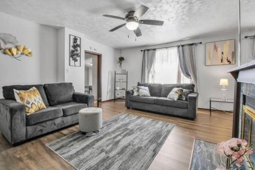 Welcome to our Cozy Krib in Buffalo, USA