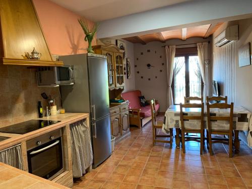 2 bedrooms, 5 beds