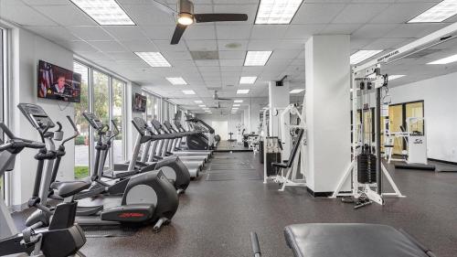 2 Bedrooms Sunny Isles at Ocean Reserve 2nd floor - image 11